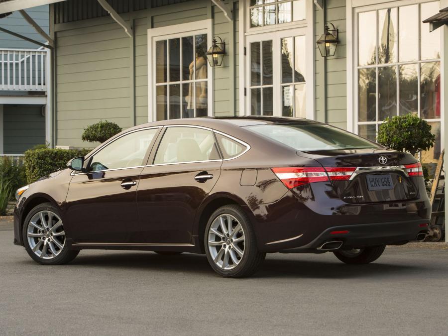  Toyota Avalon 2012 года  (фото 10 из 30)